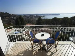 Hotel Tomi - Image 3