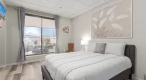 New 2 Bed 2 Bath On The Avenue - Image 2