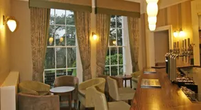 Lysses House Hotel - Image 2