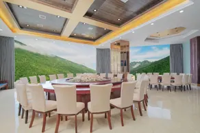 Shennongjia Shengjing Yijia Hotel (Songbai Central Street Branch) - Image 4