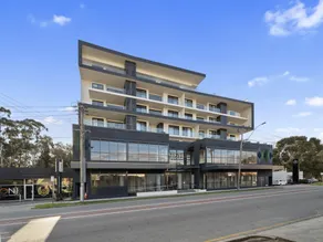Stylish 1-Bed Apartment with Rooftop Access - Image 4