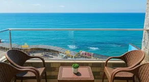 ALEX HOMES - Sporting Cozy Apartments with Direct Sea View - Image 4