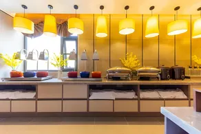 Home Inn Plus Lanzhou Zhangye Road Dongkou Provincial Government Metro Station - Image 5