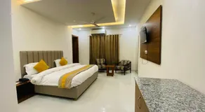 Hotel Ratti Inn - Image 2