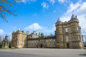 6 Separate beds, 2 baths -Leith Spectacular Apartment - Image 2