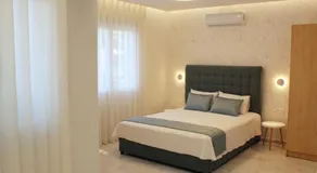 SAAN Luxury Living - Image 2