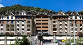Terraza con Increibles Vistas Para 6 adultos y 2 extra niño - 3 habitaciones - 2 baños - ARINSAL - FREE PARKING l by BonesVacances - Image 4
