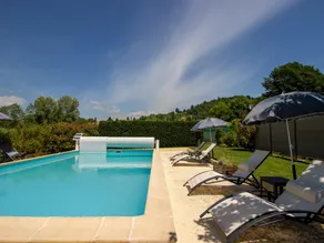 Holiday Home With Shared Pool in Luberon - Image 3