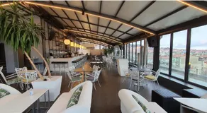 Lingos Hotel - Image 3