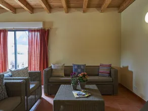 Idyllic Holiday Home in Lacapelle-Marival with Garden - Image 3