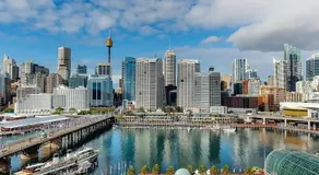 Luxury 3BR CBD Apt with Huge Balcony & City Views - Image 5