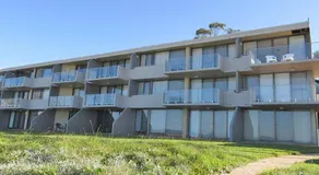 13 'Harbourside' 3-7 Soldiers Point Road - Fantastic Waterfront Unit - Image 4