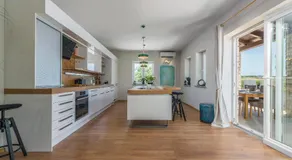 BIG Promotion, Villa Serenitas - Image 2