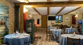 8 rooms - Image 3