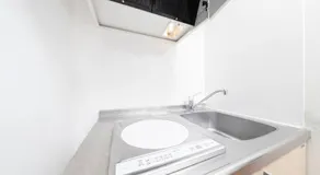 Shinjuku Homely Stay - Image 5
