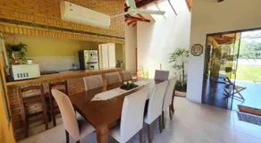 Casa con Piscina, Quincho, Cancha de Futbol/Volley - Image 4