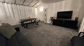 Peaceful four bed town house Free parking Windsor Heathrow - Image 2