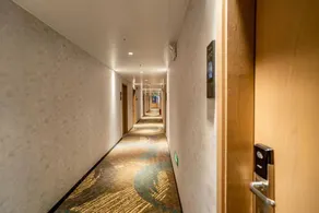 Yeste Hotel Liuzhou Liucheng Baiyang Plaza - Image 4