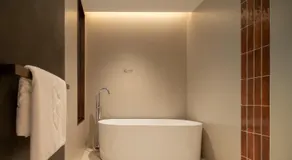 Oriental Elegant Hotel - Image 4