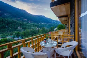 SNOW WHITE RESORT - Image 4