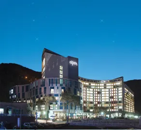 Mayhills Resort - Image 5