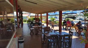 Hostal El Hangar - Image 3