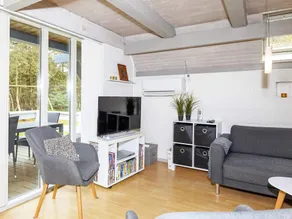 8 person holiday home in Fur - Image 3