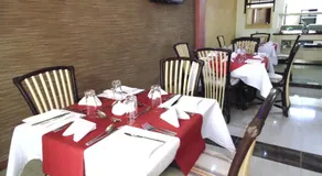 Eagle Palace Hotel - Image 2