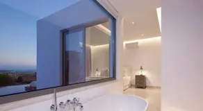 White Pearl - Image 5