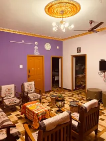 Zoey home stay - Image 4