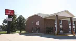 Econo Inn - Image 4