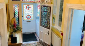 Rockleaze Guesthouse - Image 3