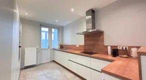 Spacious 3 bedrooms w parking in Limpertsberg - Image 4