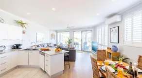 Birubi First Wave, 45a Ocean Ave - pet friendly, waterfront, waterviews, air con, Wi-Fi - Image 2