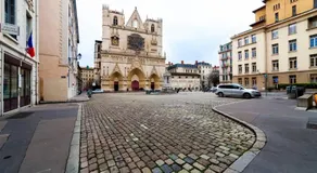 All in Lyon | Studio raffiné et calme place St-Jean - Image 4