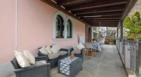 Merveilleux appartement de vacances entièrement équipé avec terrasse et internet haut débit | Vue ville | Avec animaux bienvenus - Image 4