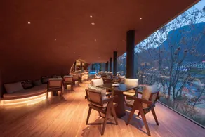 Stone Haven Zhangjiajie National Forest Cave Homestay - Image 2