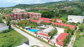 Beach Garden Hotel - Image 4