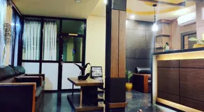 Hotel the Narayani - Image 4