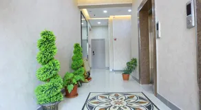 Hotel 777 - Image 5