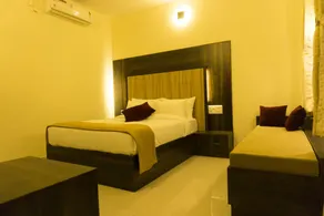 Riyavar Luxury Stay - Image 2