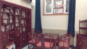 Pear Township Express Hotel - Image 4