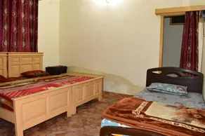 Snow Land Hotel Kaghan - Image 2