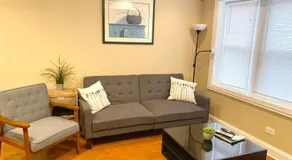 Entire Modern 2 Bedroom Apartment - Image 2