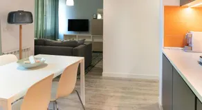 Zamora Suites Central - Image 2