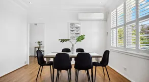 Fairlight Luxe Escape 4BR with Parking - Image 5