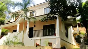 Waterfront Beach Villa In Baga with Private Pool - Image 3