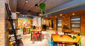 Central Land Hotel - Image 5
