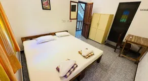 Lotus Garden Guest House - Image 2