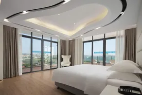 Junda Seaview Hotel - Image 2